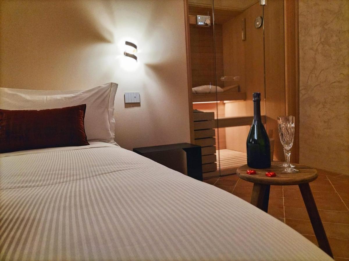 Badia Giulia Prestigious Historical B&B, Camaiore - Adults Only - No Pets المظهر الخارجي الصورة